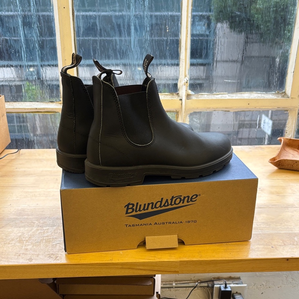 Blundstone Black Boots 510